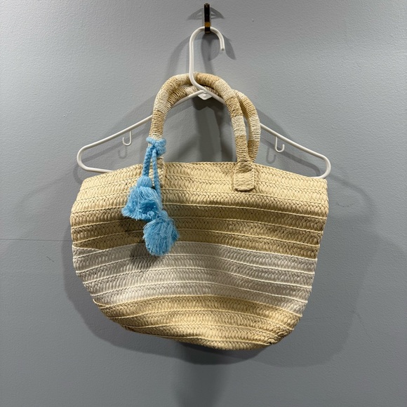 Altru Woven Straw Tote Bag - Picture 1 of 4